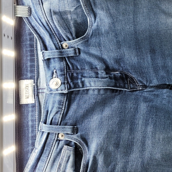 HUDSON Jeans ~ Krista Super Skinny Destroyed Hem Jeans - Picture 4 of 16